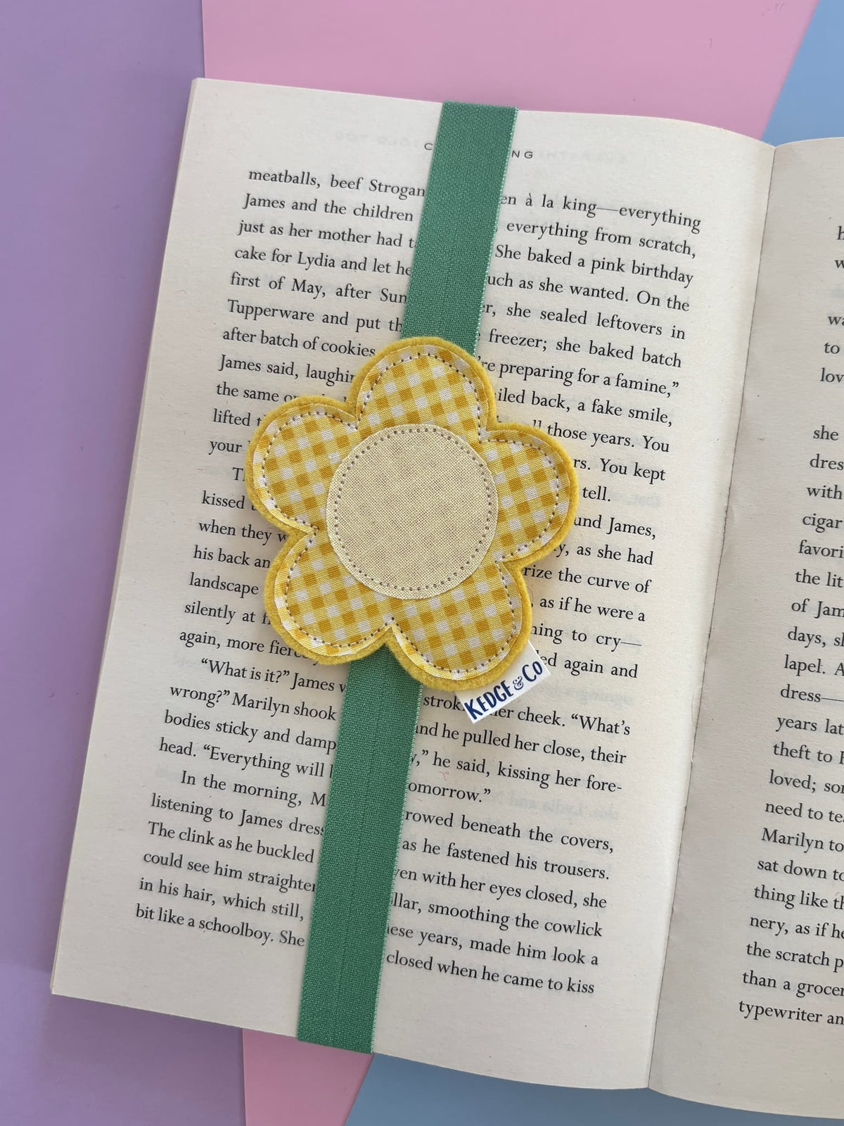 Yellow Gingham Flower Elastic Bookmark