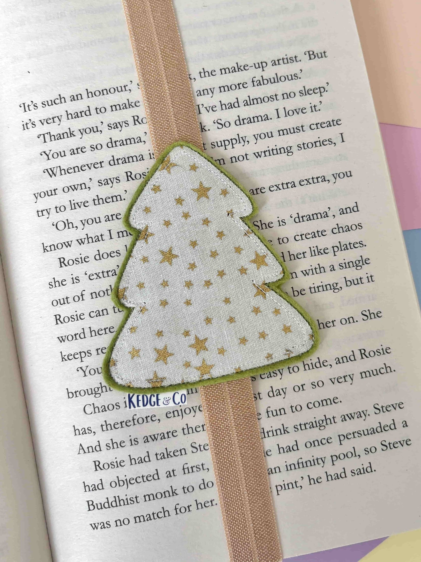 Gold & Green Christmas Tree Elastic Bookmark