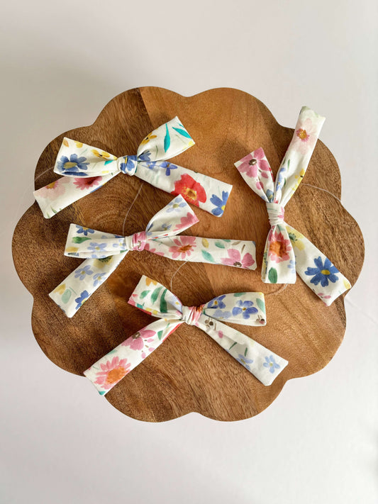 Spring Floral Bow Garland