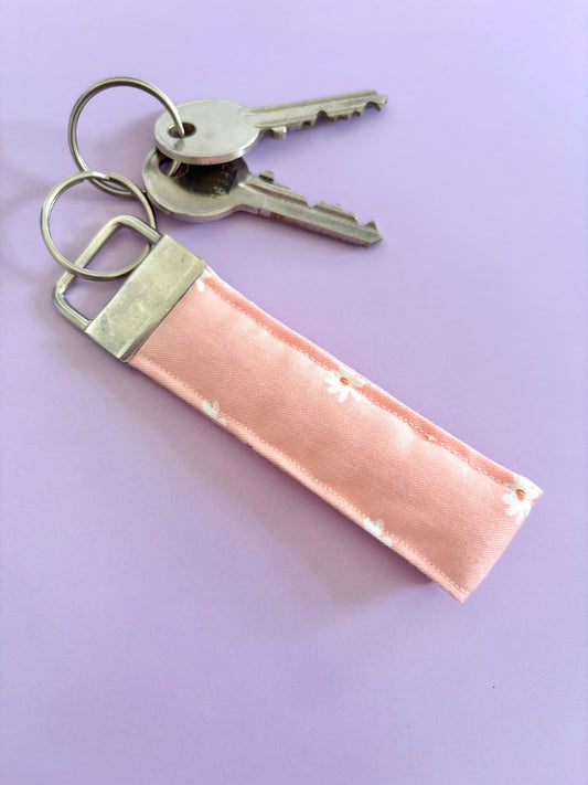 Small Pink Daisy Wristlet Keyring